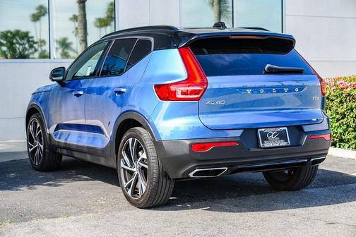 2020 Volvo XC40 T5 R-Design