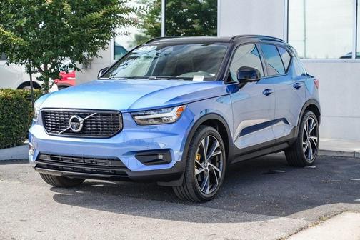 2020 Volvo XC40 T5 R-Design