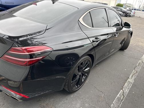 2023 Genesis G70 2.0T