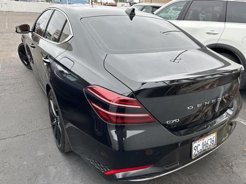 2023 Genesis G70 2.0T