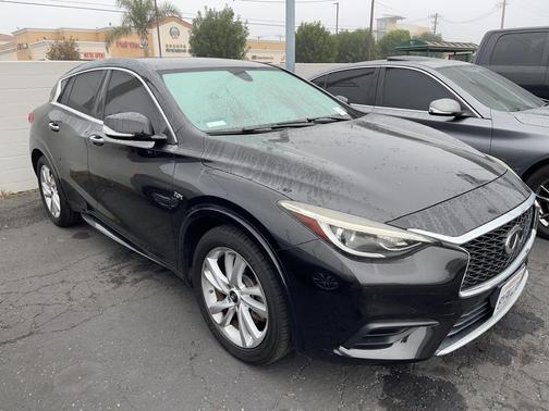 2019 INFINITI QX30 Pure
