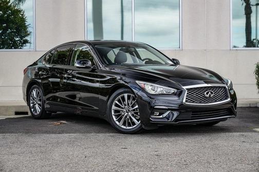2022 INFINITI Q50 LUXE