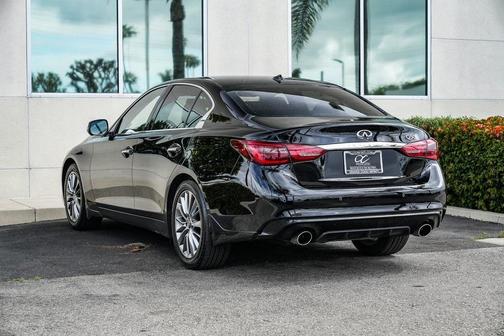 2022 INFINITI Q50 LUXE