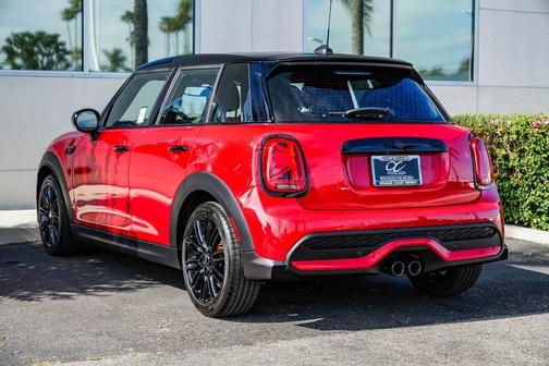 2023 MINI Hardtop Cooper