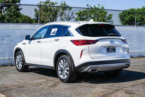 2022 INFINITI QX50 Luxe
