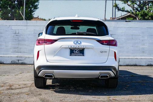 2022 INFINITI QX50 Luxe