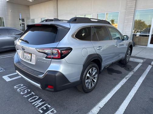 2023 Subaru Outback 2.5i Limited