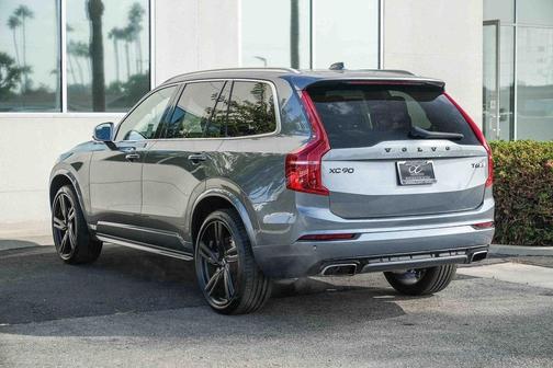 2019 Volvo XC90 T6 R-Design