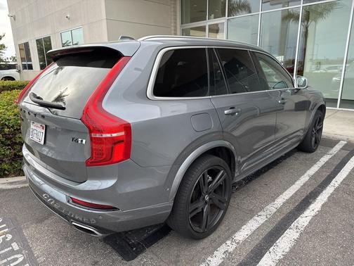 2019 Volvo XC90 T6 R-Design