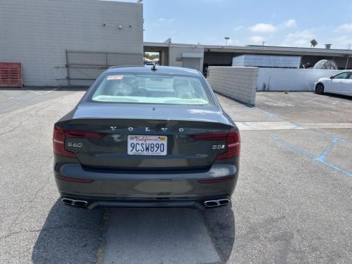 2022 Volvo S60