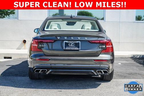 2022 Volvo S60