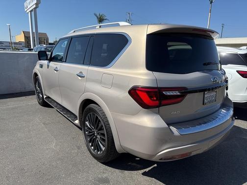 2024 INFINITI QX80 SENSORY