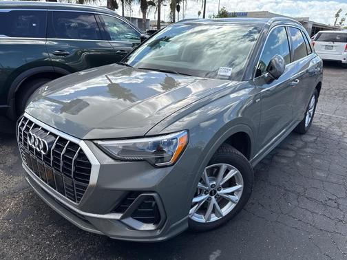2022 Audi Q3 45 S line Premium