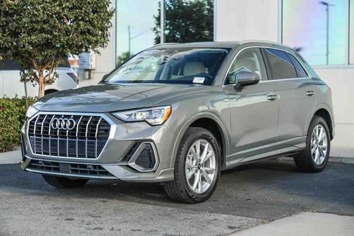 2022 Audi Q3 45 S line Premium