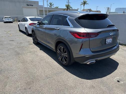 2022 INFINITI QX50 Luxe