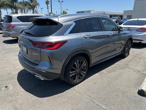 2022 INFINITI QX50 Luxe