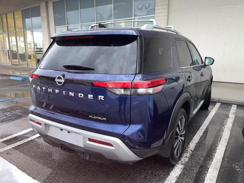 2024 Nissan Pathfinder Platinum