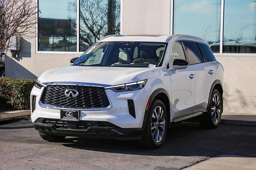 2025 INFINITI QX60 Luxe