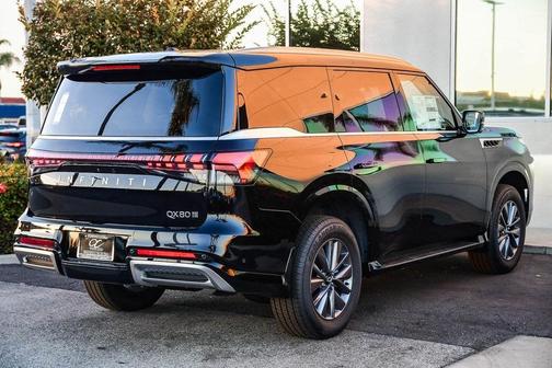 2026 INFINITI QX80 PURE