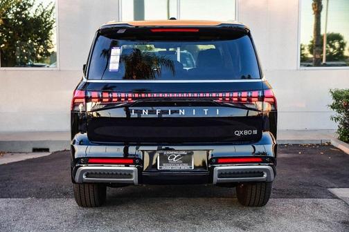 2026 INFINITI QX80 PURE