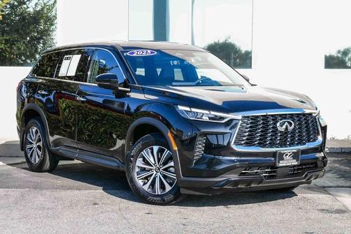 2025 INFINITI QX60 Pure