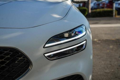 2023 Genesis G70 3.3T