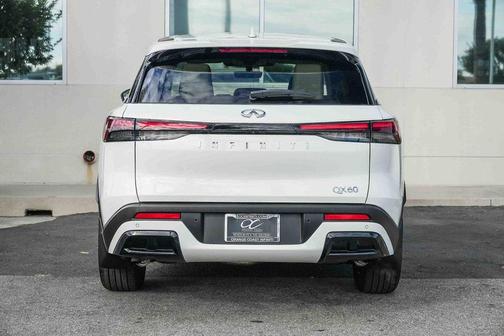 2025 INFINITI QX60 Pure