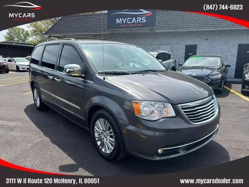 2015 Chrysler Town & Country Touring-L