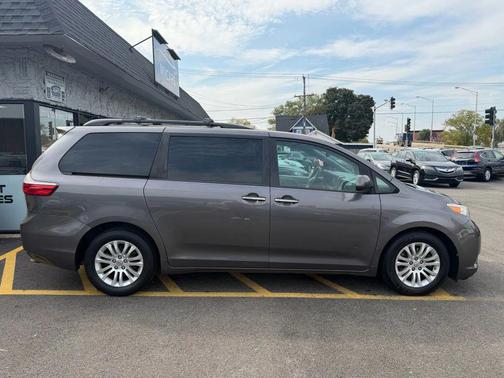 2015 Toyota Sienna XLE Premium