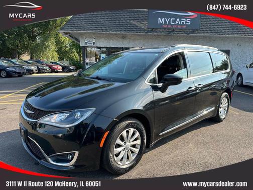 2017 Chrysler Pacifica Touring-L