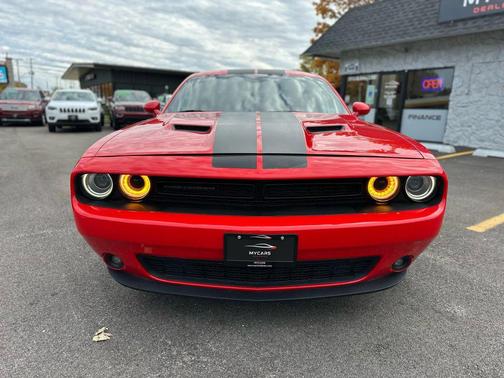 2016 Dodge Challenger SXT