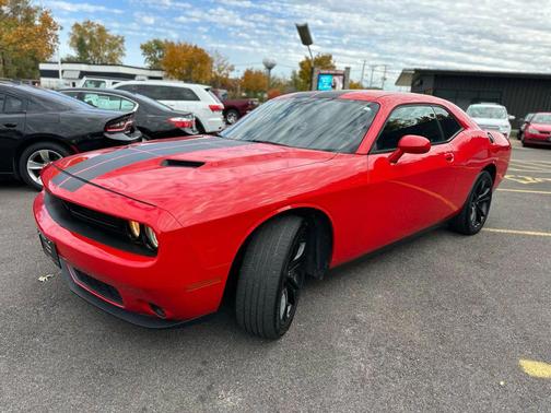 2016 Dodge Challenger SXT