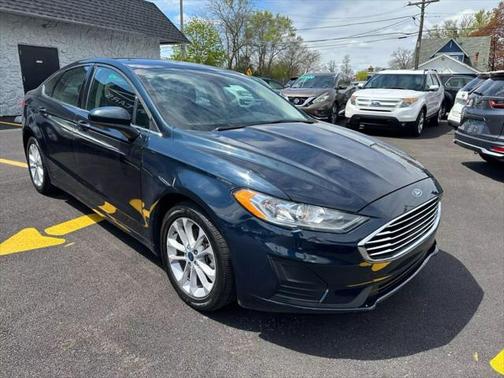2020 Ford Fusion SE