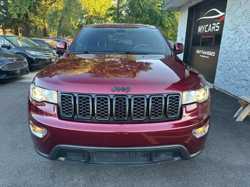 2017 Jeep Grand Cherokee Laredo