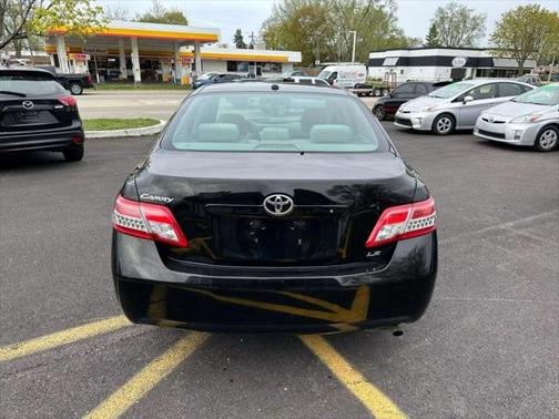 2011 Toyota Camry LE