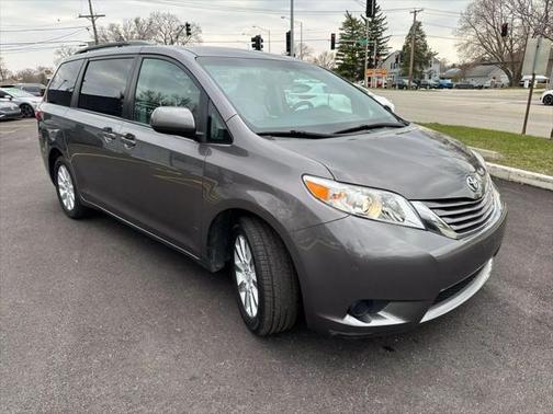 2015 Toyota Sienna LE