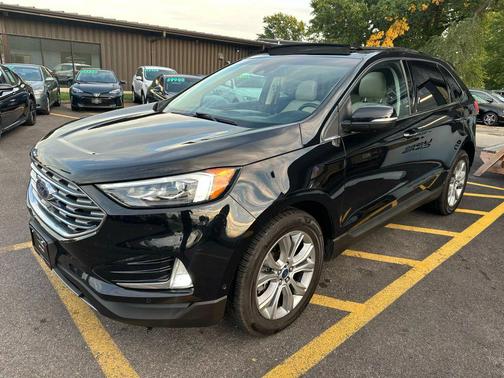 2019 Ford Edge Titanium