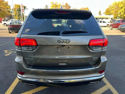 2016 Jeep Grand Cherokee Summit