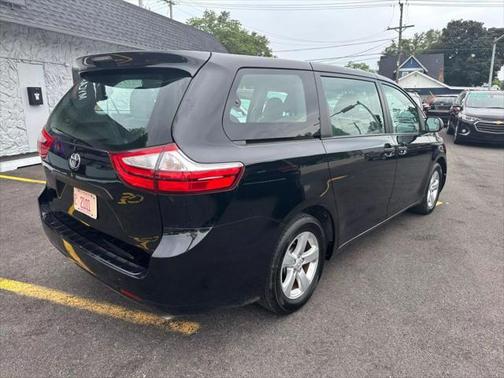 2015 Toyota Sienna L