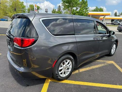 2017 Chrysler Pacifica Touring