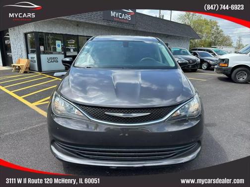 2017 Chrysler Pacifica Touring