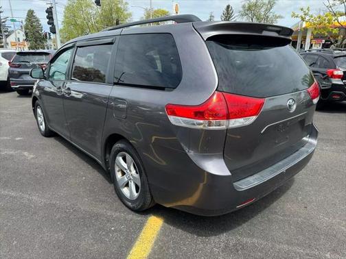 2013 Toyota Sienna LE