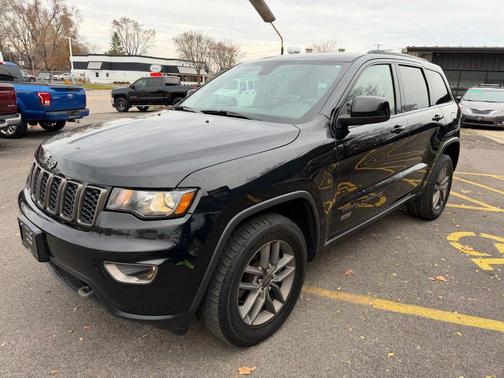 2017 Jeep Cherokee Sport