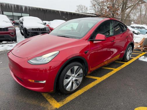 2021 Tesla Model Y Standard Range Rear-Wheel Drive