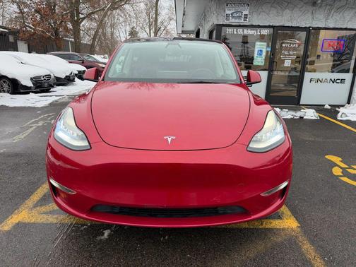 2021 Tesla Model Y Standard Range Rear-Wheel Drive