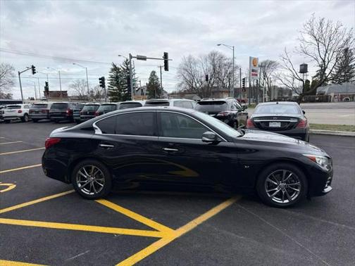2015 INFINITI Q50 Premium