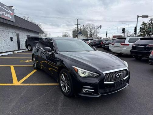 2015 INFINITI Q50 Premium