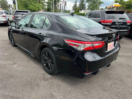 2019 Toyota Camry SE