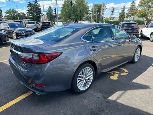 2016 Lexus ES 350 Base