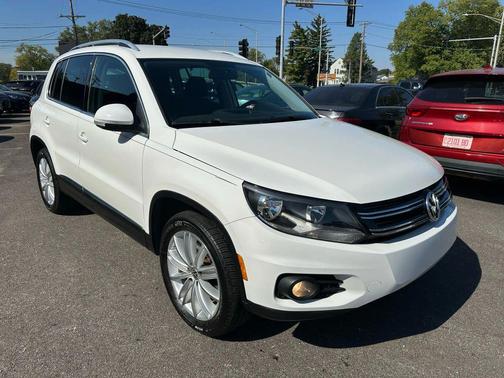 2012 Volkswagen Tiguan SE